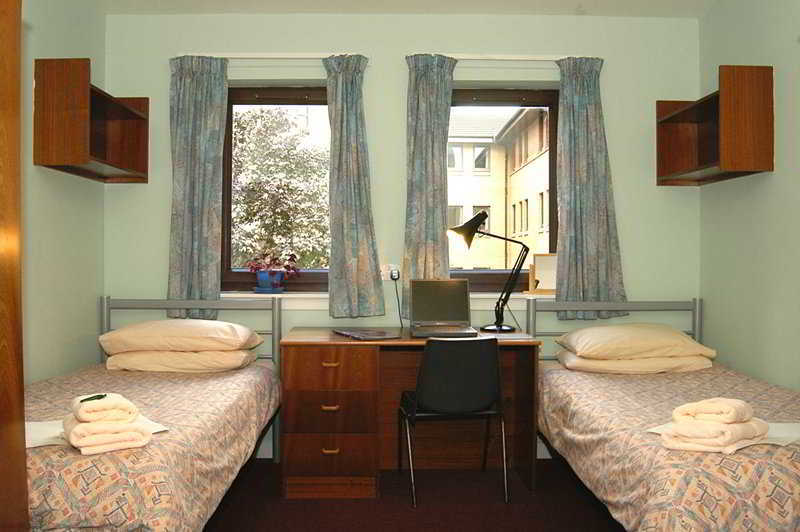 Cairncross House Lejlighedshotel Glasgow Eksteriør billede